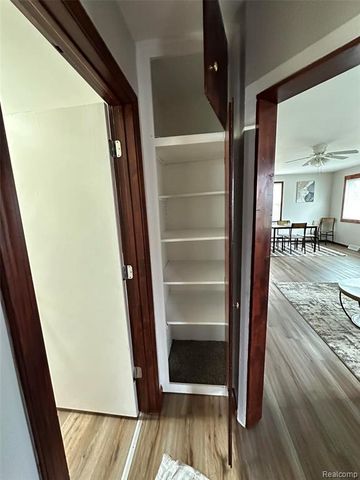 1446 Stephens Avenue, Flint, MI 48507