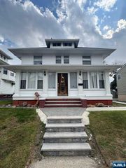 393-395 E 38th Street, Paterson, NJ 07504