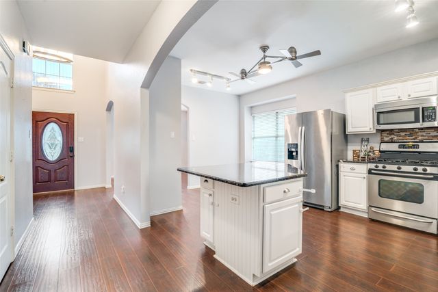 1941 Random Oaks Drive, Rockwall, TX 75087