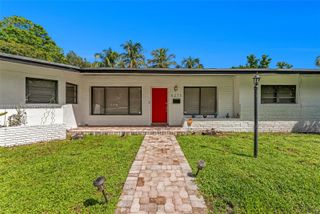 6275 SW 123rd Ter, Pinecrest, FL 33156