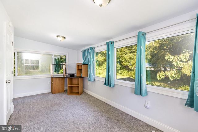 221 CLEARVIEW DR, Colonial Beach, VA 22443