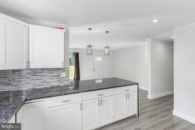 221 CLEARVIEW DR, Colonial Beach, VA 22443