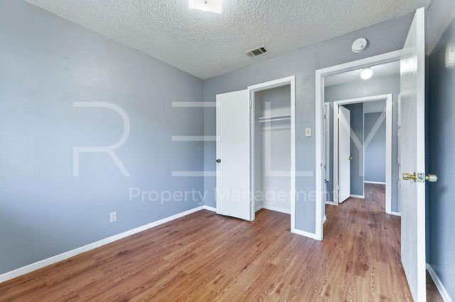 409 E Janis DR B, Georgetown, TX 78628