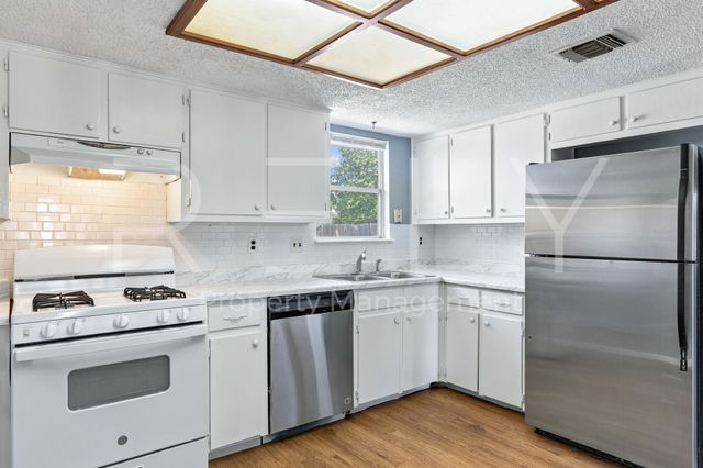 409 E Janis DR B, Georgetown, TX 78628