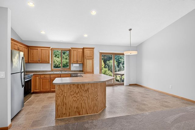 16035 Crane Street NW, Andover, MN 55304
