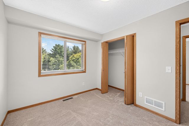 16035 Crane Street NW, Andover, MN 55304