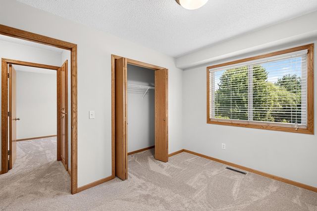 16035 Crane Street NW, Andover, MN 55304