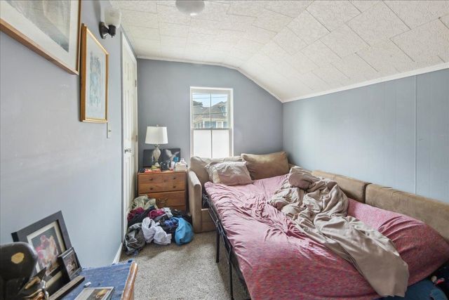 15 Ward Street, Burlington, VT 05408