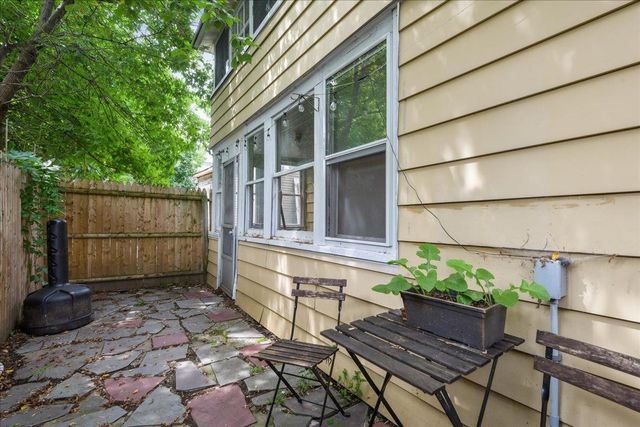 15 Ward Street, Burlington, VT 05408