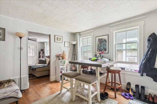 15 Ward Street, Burlington, VT 05408