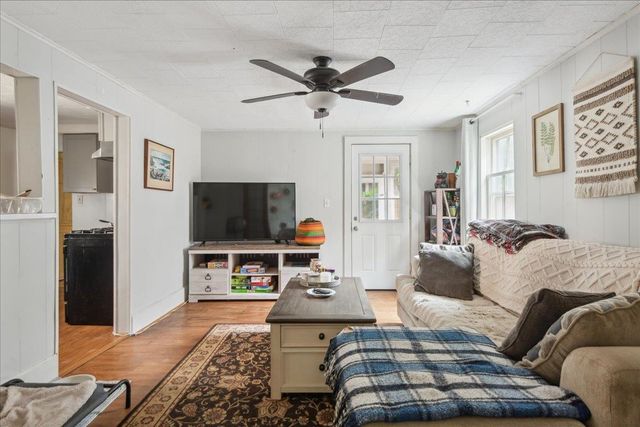 15 Ward Street, Burlington, VT 05408