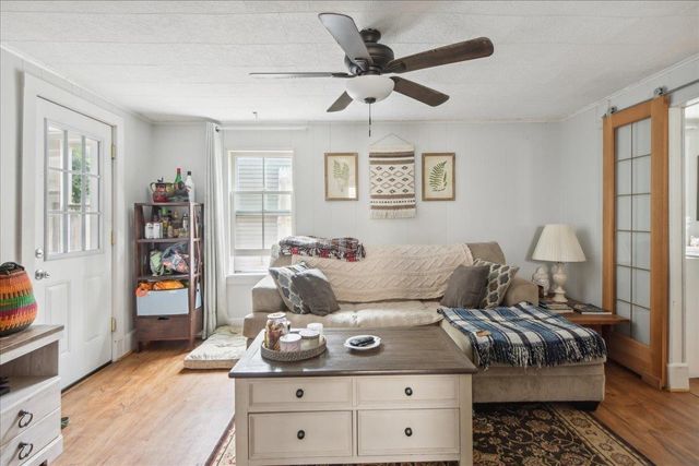 15 Ward Street, Burlington, VT 05408