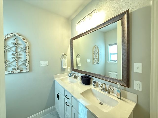 1021 Churchill Lane, Millsap, TX 76066