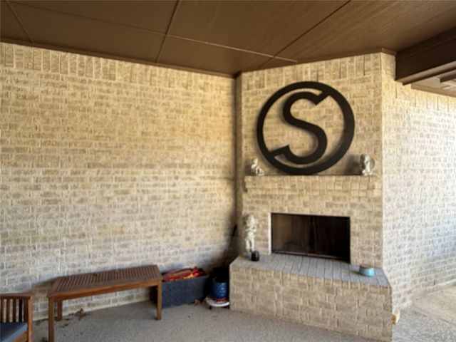 1021 Churchill Lane, Millsap, TX 76066