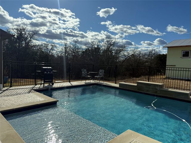 1021 Churchill Lane, Millsap, TX 76066