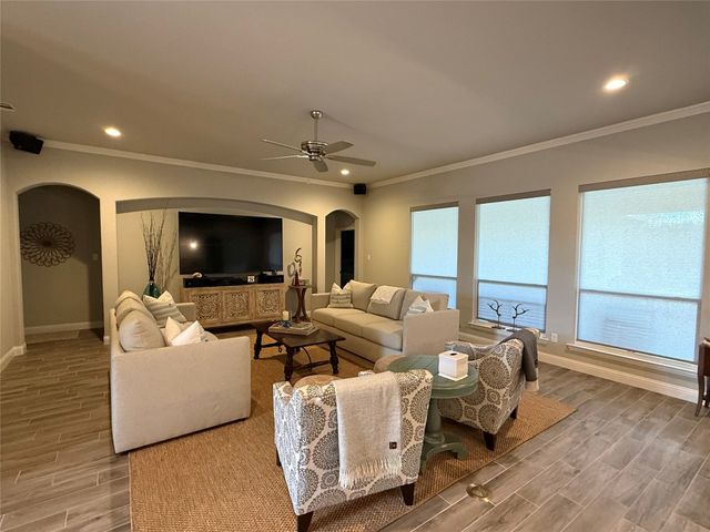 1021 Churchill Lane, Millsap, TX 76066