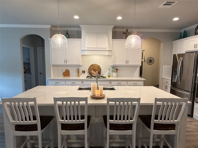 1021 Churchill Lane, Millsap, TX 76066