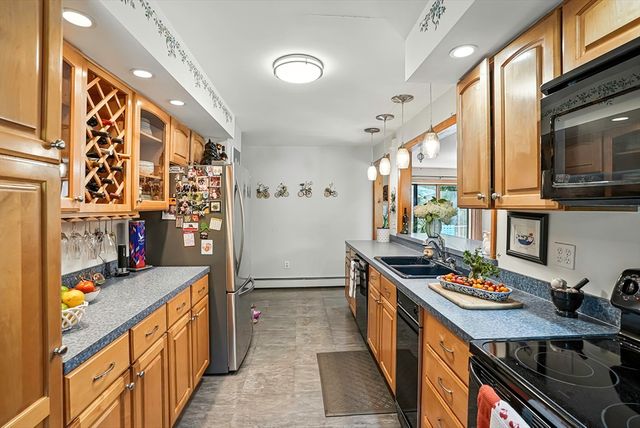 280 Leominster Rd, Sterling, MA 01564