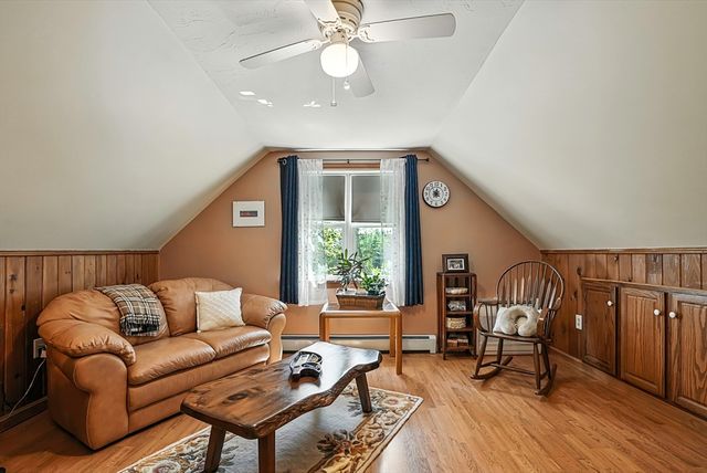 280 Leominster Rd, Sterling, MA 01564