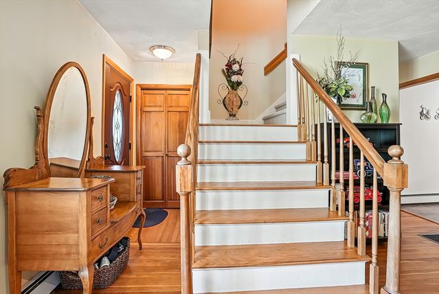 280 Leominster Rd, Sterling, MA 01564