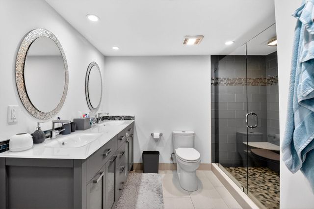 5540 N Ocean Drive 9b, Singer Island, FL 33404