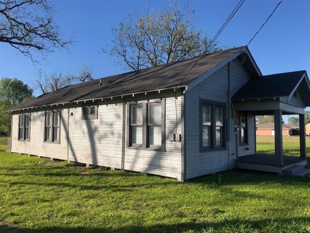 3022 School Street, Needville, TX 77461