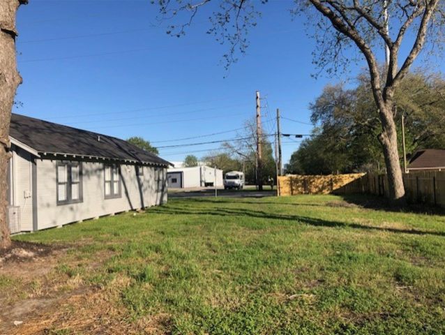 3022 School Street, Needville, TX 77461