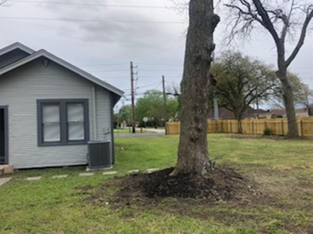 3022 School Street, Needville, TX 77461