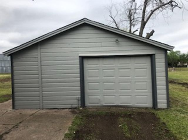 3022 School Street, Needville, TX 77461