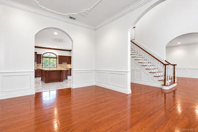 65 Threepence Drive, Melville, NY 11747