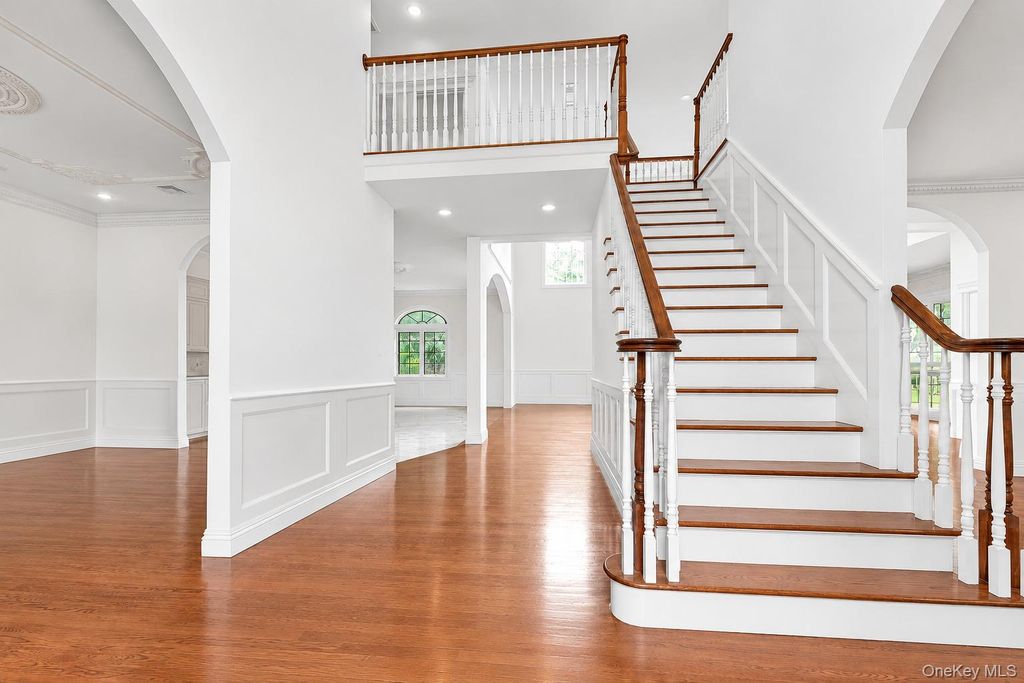 65 Threepence Drive, Melville, NY 11747 — photo 4