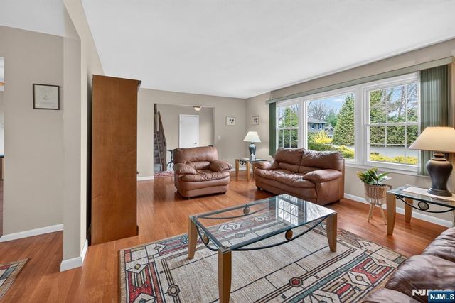 7 Chicopee Drive, Wayne, NJ 07470