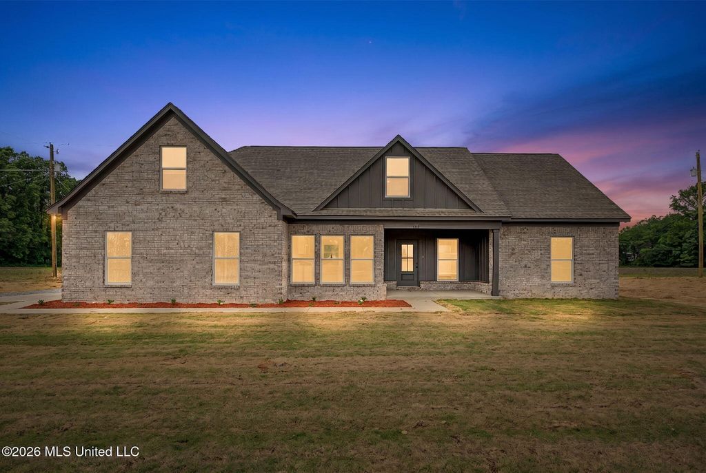 537 Old Memphis Oxford Road, Coldwater, MS 38618 — exterior