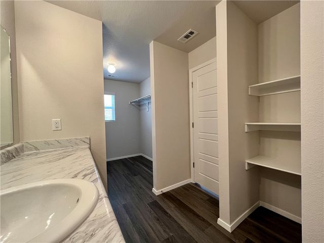 3271 Red Tail Way, Farmington, AR 72730