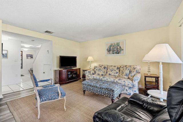 4101 Kittiwake Court Kittiwake, Boynton Beach, FL 33436