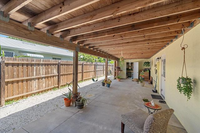 3247 WOODMONT DRIVE, Sarasota, FL 34232