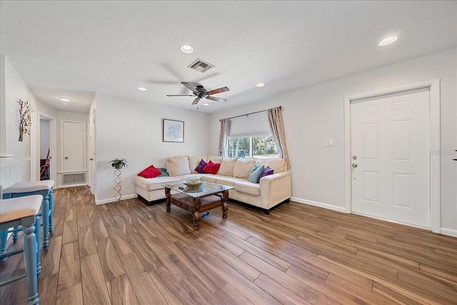 3247 WOODMONT DRIVE, Sarasota, FL 34232