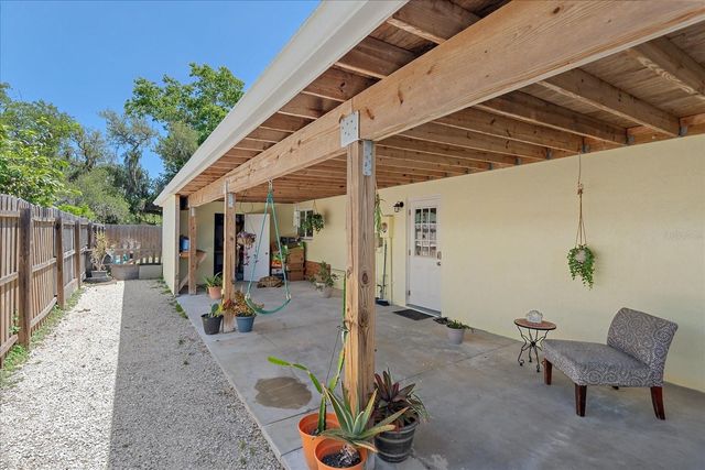 3247 WOODMONT DRIVE, Sarasota, FL 34232