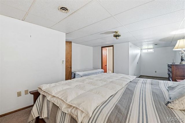 776 Coach Light Lane, Hazelwood, MO 63042