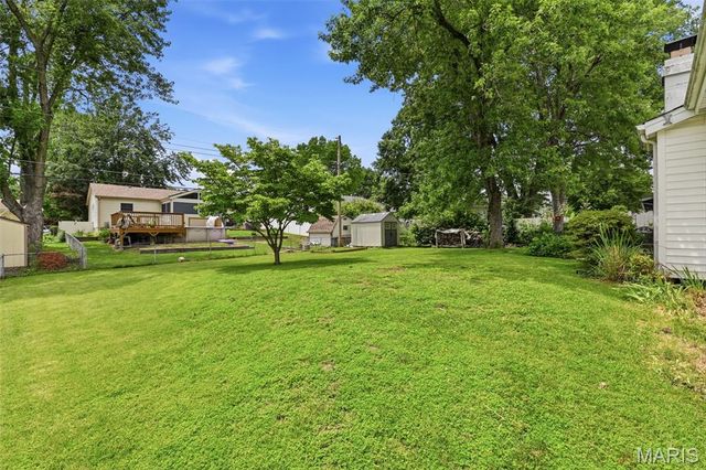 776 Coach Light Lane, Hazelwood, MO 63042