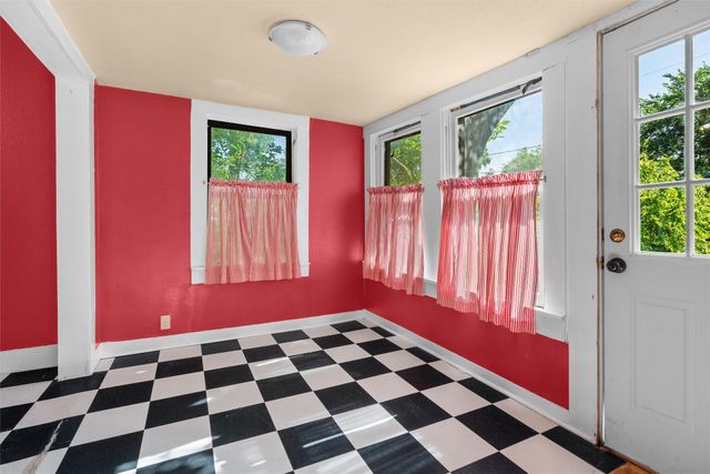 2231 Hurley Avenue, Fort Worth, TX 76110