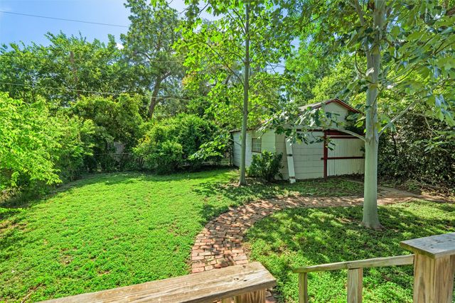 2231 Hurley Avenue, Fort Worth, TX 76110