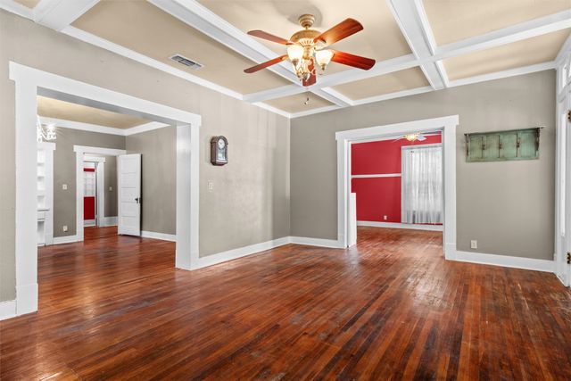 2231 Hurley Avenue, Fort Worth, TX 76110