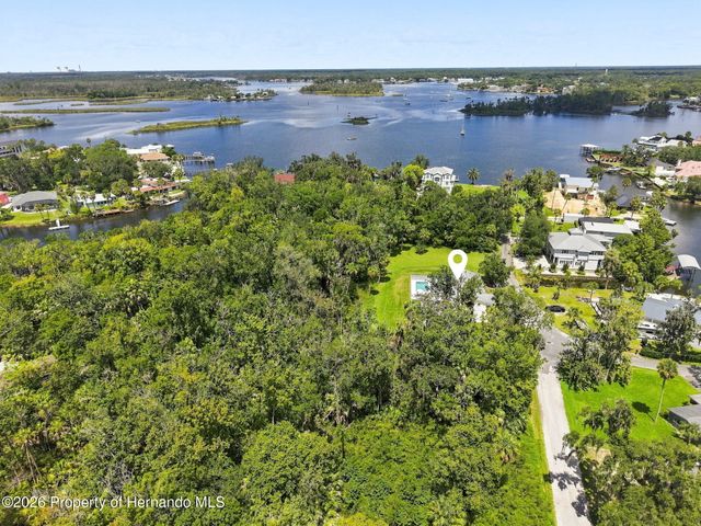1014 N Appalachian Terrace, Crystal River, FL 34429