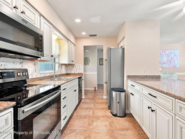 1014 N Appalachian Terrace, Crystal River, FL 34429