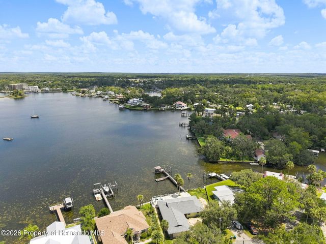 1014 N Appalachian Terrace, Crystal River, FL 34429