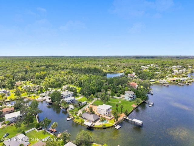 1014 N Appalachian Terrace, Crystal River, FL 34429