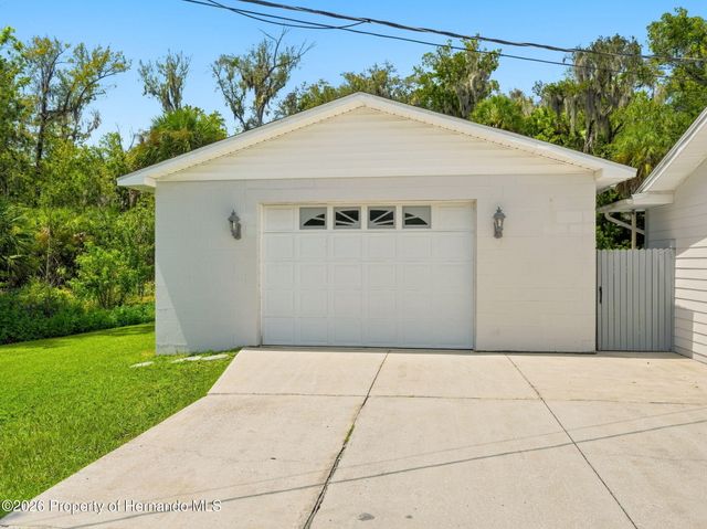 1014 N Appalachian Terrace, Crystal River, FL 34429
