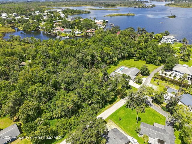 1014 N Appalachian Terrace, Crystal River, FL 34429