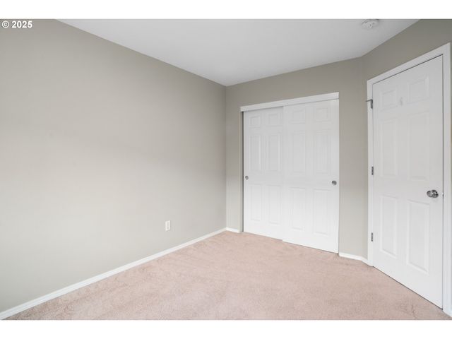 913 Se HANDEL Pl, Hillsboro, OR 97123